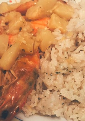 Une photo de Gambas à l’ananas