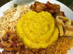 Foto resep Nasi Kuning Rice Cooker