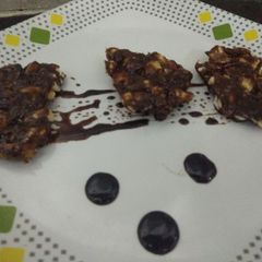 A picture of Chocolate peanut chikki.