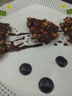 A picture of Chocolate peanut chikki.