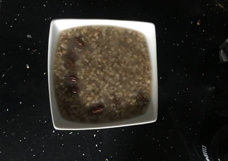 Simple Way to Make Homemade No cook Oat &amp; chia seeds breakfast (overnight) (P 5 min)