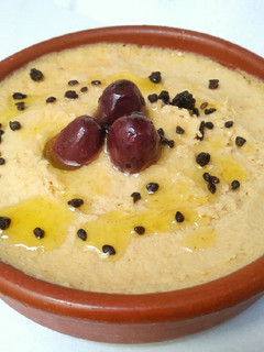 Una foto de Hummus