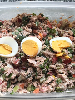 Una foto de Ensalada delirante de atún