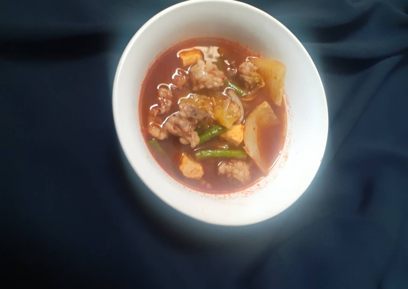 Lemak sapi kuah tomyum