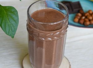 Una foto de Batido de plátano chocolateado sin azúcar