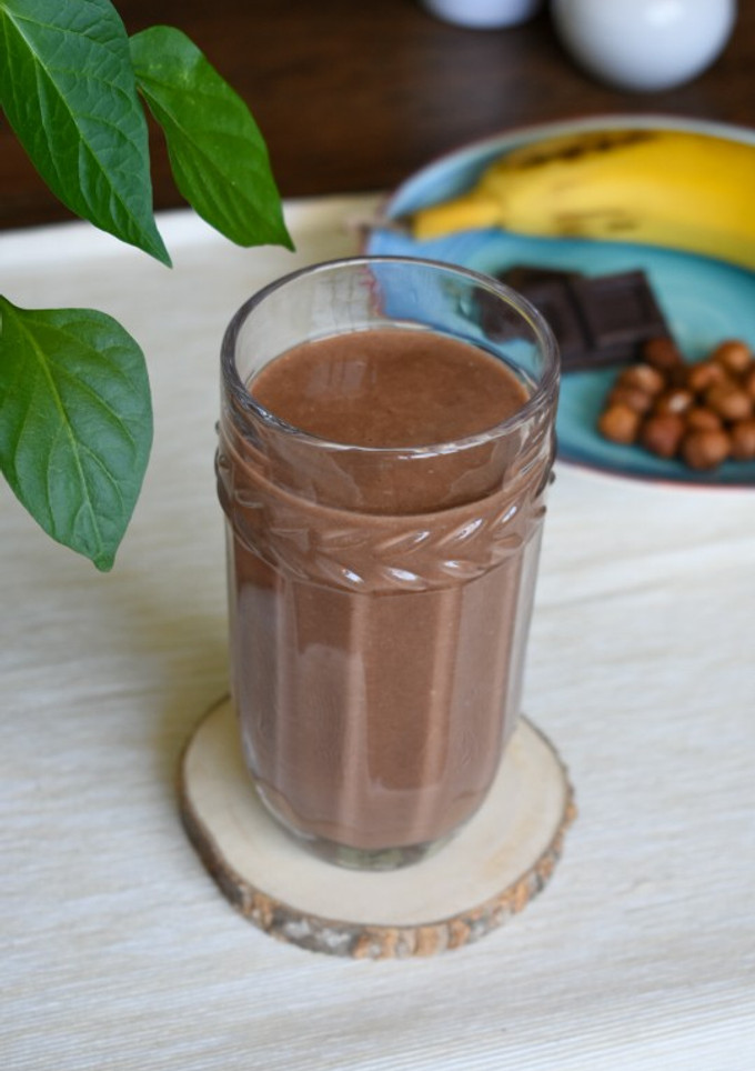 Una foto de Batido de plátano chocolateado sin azúcar