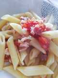 Penne con salsa di cipolla, pancetta e datterini 🍅🥓