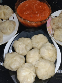 मोमोज (momos recipe in Hindi) रेसिपी मुख्य फोटो