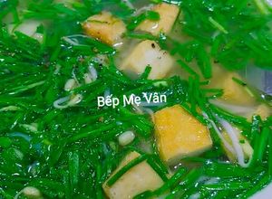 Hình của món Canh đậu hủ giá hẹ.