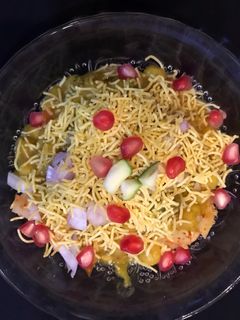 રગડા પાપડી ચાટ (Ragda Papdi Chat Recipe in Gujarati) રેસીપી મુખ્ય ફોટો