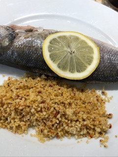 Una foto de Lubina al horno más fácil imposible