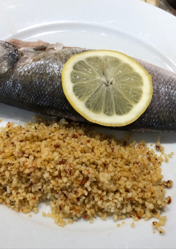 Una foto de Lubina al horno más fácil imposible