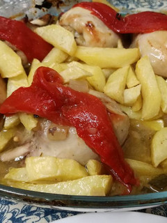 Una foto de Pollo en salsa de calabacín