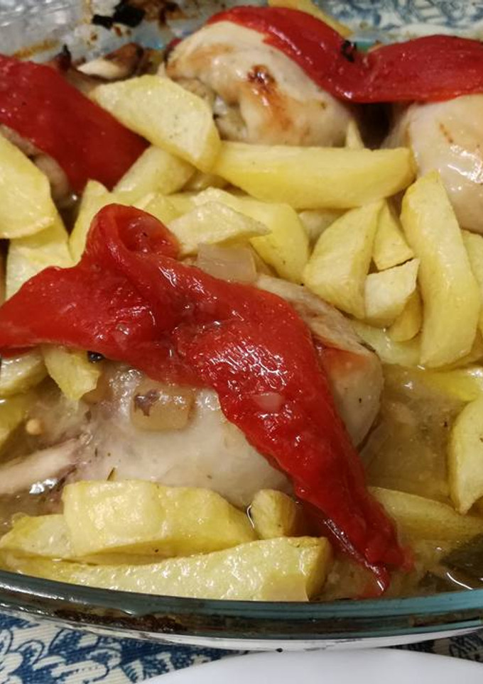 Una foto de Pollo en salsa de calabacín