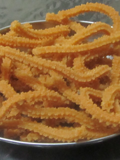 144.முத்துசரம் (முல்லு முறுக்கு) செய்முறை முக்கிய புகைப்படம்