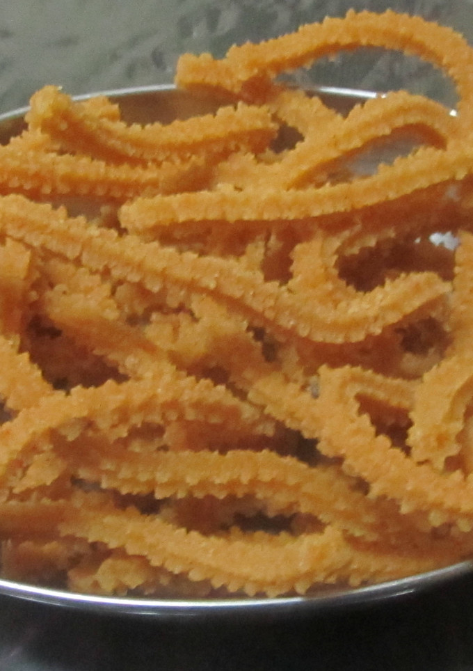 144.முத்துசரம் (முல்லு முறுக்கு) செய்முறை முக்கிய புகைப்படம்