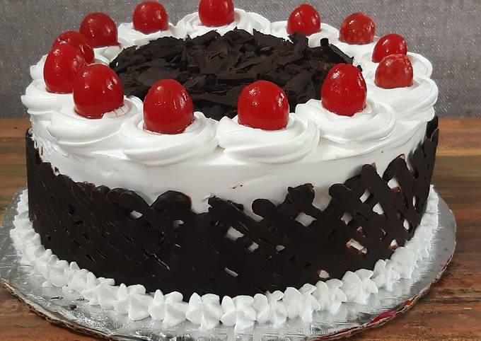 Black Forest Cake - Traditional German Recipe | 196 flavors-happymobile.vn