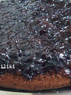Φωτογραφία της συνταγής Σοκολατένιο ανάποδο κέικ με γλυκό βύσσινο