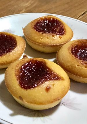 Una foto de Muffins de fuba e goiabada