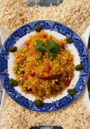A picture of Puff Rice poha.