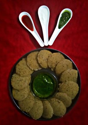 A picture of Healthy bathua idli.