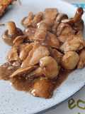 Pollo con champiñones agridulce