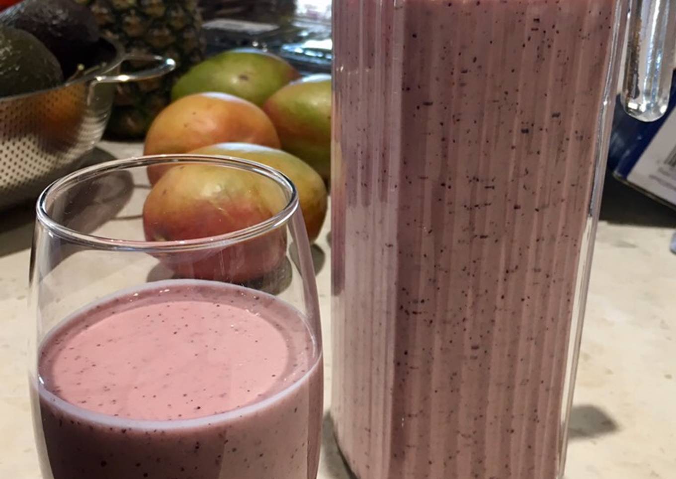 Coconut Berry Yoghurt Smoothie