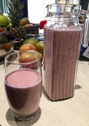 A picture of Coconut Berry Yoghurt Smoothie.
