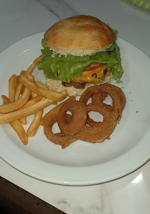 Una foto de Paty casero con 2 ingredientes🍔 ♡