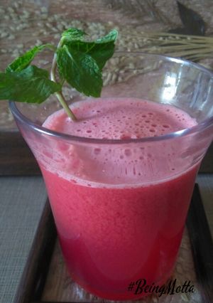 A picture of Carrot-Tomato-Beet Juice.