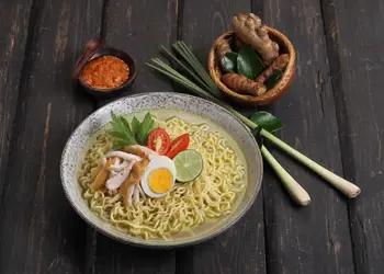 Masakan Populer Ciptarasa Mi Soto Paling Enak