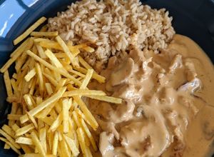 Foto de Strogonoff à brasileira vegano