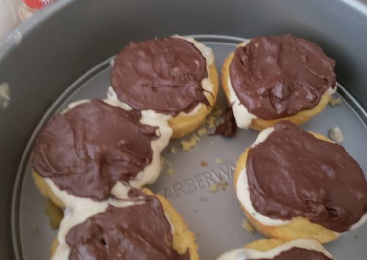 Easiest Way to Make Quick Cannoli cupcakes