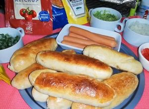Una foto de Pan de Completo Chileno Artesanal