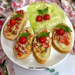A picture of Italian Bruschetta.