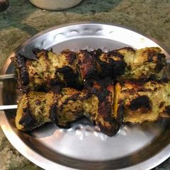 A picture of Dhaniya lesuni kebab.