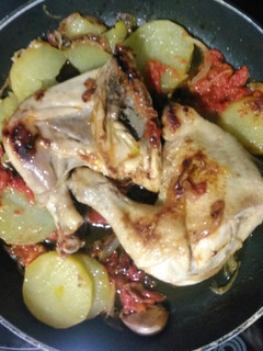 Una foto de Pollo asado en sartén