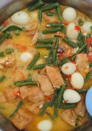Foto resep Sayur Lodeh Telur Puyuh ala Riska Suci Rahmawati