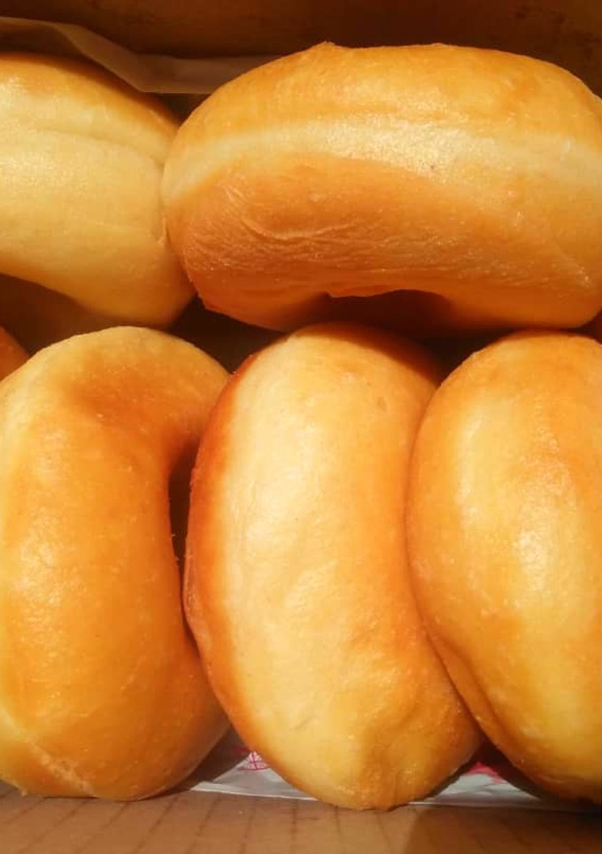 A picture of Doughnuts 🍩.