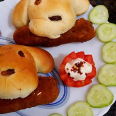 A picture of Dog burger.