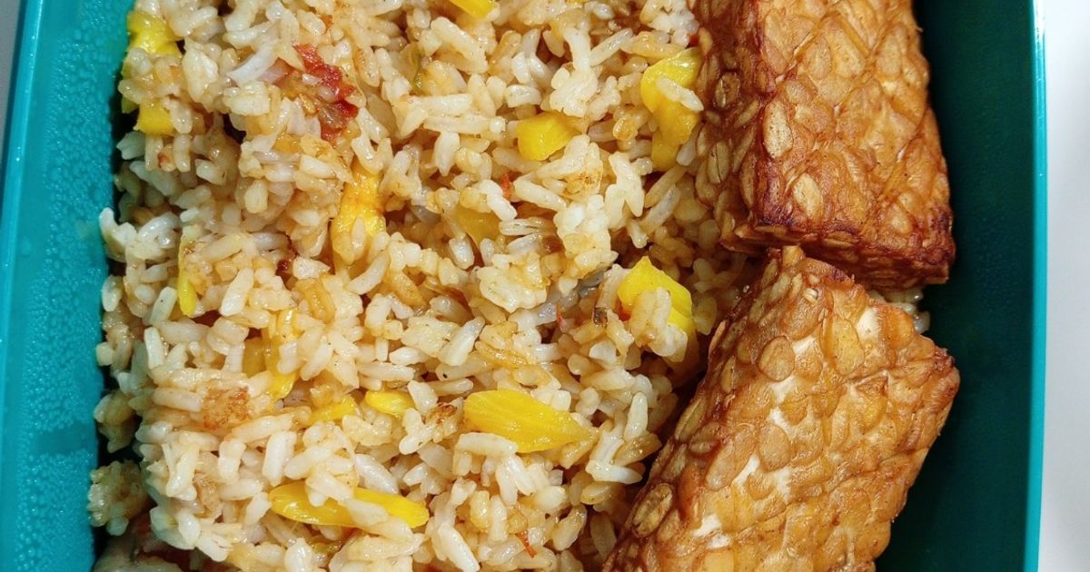Nasi Goreng Nanas Tempe Goreng