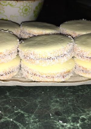 Una foto de Alfajores de maicena 💕