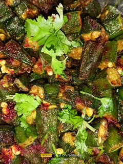 भिंडी फ्राई (bhindi fry recipe in Hindi) रेसिपी मुख्य फोटो