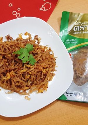 รูปของ ไชโป๊วผัดไข่ ใช้แค่ 2 อย่าง อร่อยไม่ต้องปรุง! เด็กหอก็ทำได้