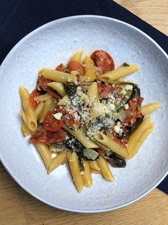 A picture of One-pot pasta with SeasonSupply vegetables.