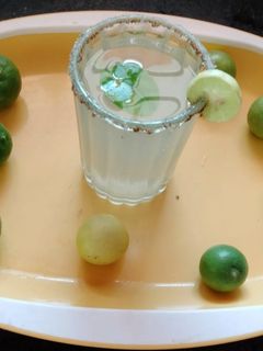 नींबू की शिकंजी (Nimbu ki shikanji recipe in hindi) रेसिपी मुख्य फोटो