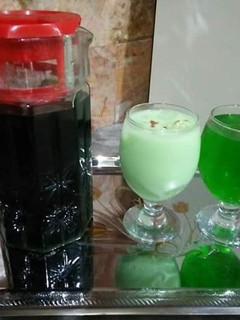 A picture of Elaichi ka sharbat💚🍸.