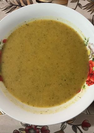 Una foto de Crema de verduras 🥕🥦🧅