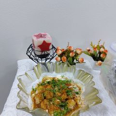 A picture of Dahi Vada.