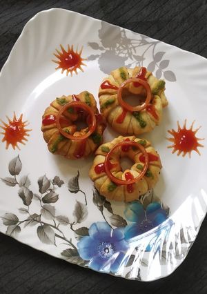 A picture of Namkeen Donuts.
